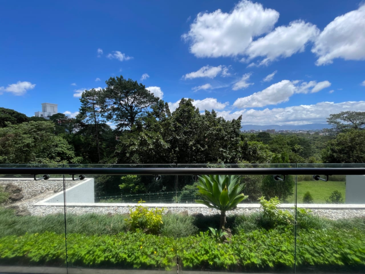 Viu Cayalá Zona 16, Apartamento Renta 2 Dormitorios, 2 Niveles,, Dormitorio de Servicio 152 MTS2, Amenidades — Apartamento en Alquiler en Ciudad Cayalá, Zona 16, Guatemala, Ciudad — foto 7 de 14