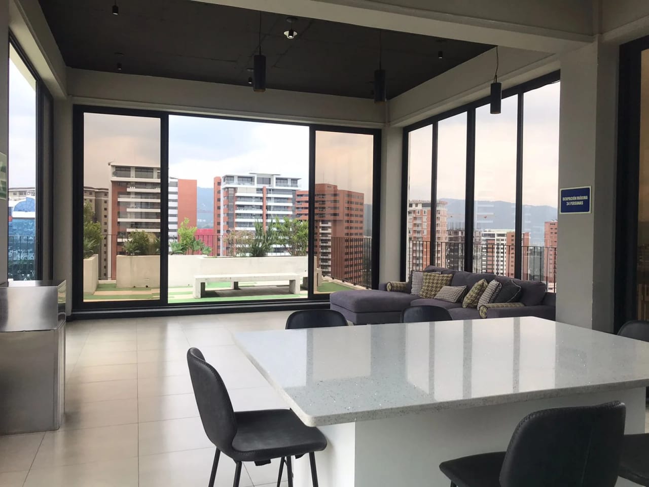 Apartamento Amueblado y Equipado en Venta Zona 13 — Apartamento en Venta en N Américas, Zona 13, Guatemala, Ciudad — foto 13 de 15