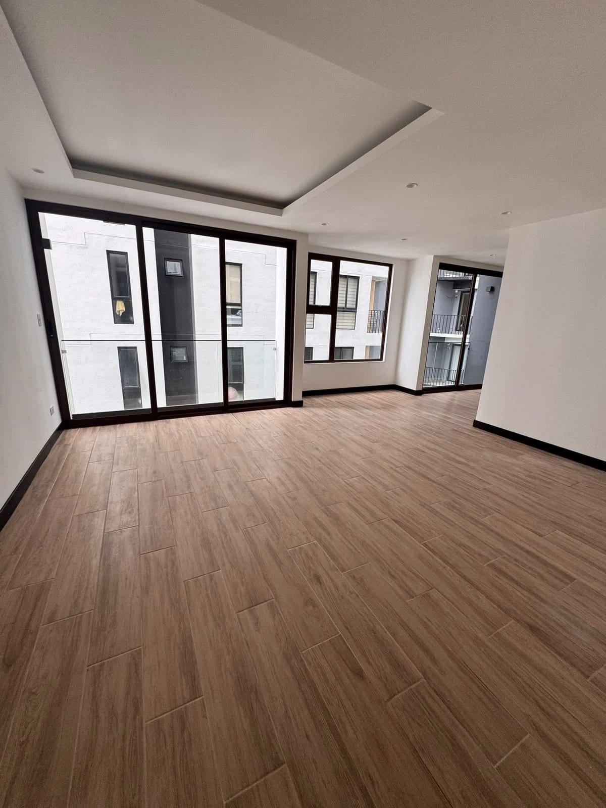 Apartamento Nuevo en Venta Zona 13, 3 Habitaciones + Hab. Servicio — Apartamento en Venta en Zona 13, Guatemala, Ciudad — foto 1 de 16