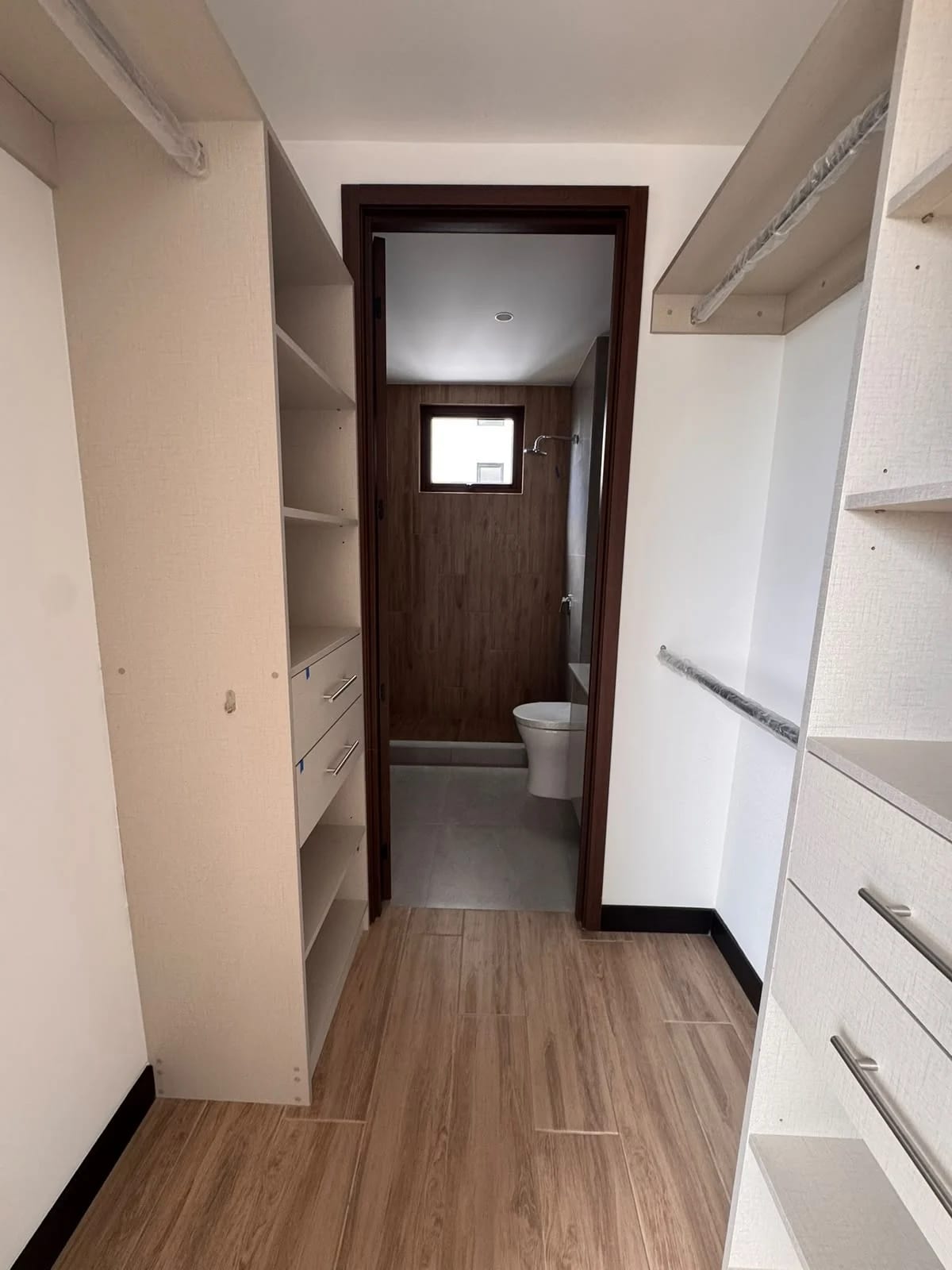 Apartamento Nuevo en Venta Zona 13, 3 Habitaciones + Hab. Servicio — Apartamento en Venta en Zona 13, Guatemala, Ciudad — foto 12 de 16