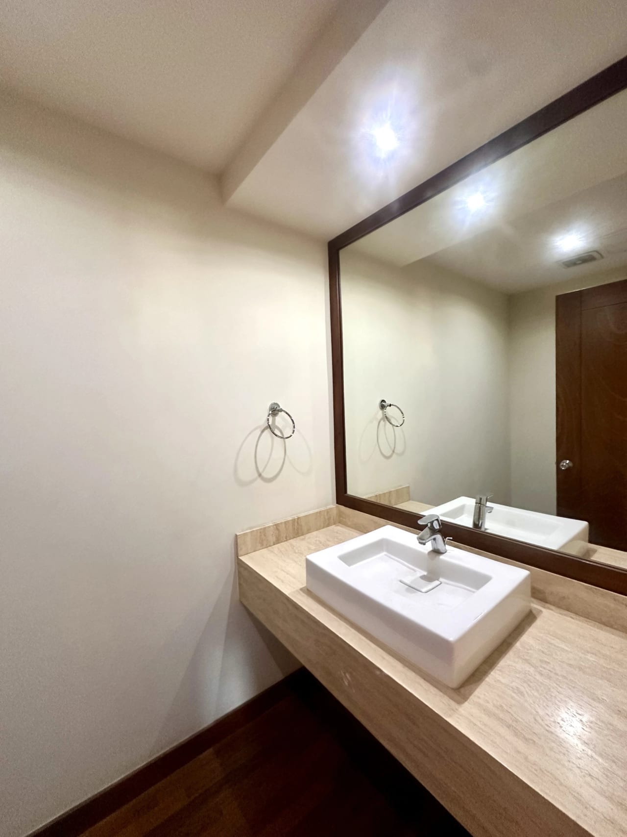 Amplio Apartamento en Venta Zona 14 a una Cuadra de las Americas — Apartamento en Venta en Akoya, Zona 14, Guatemala, Ciudad — foto 8 de 17