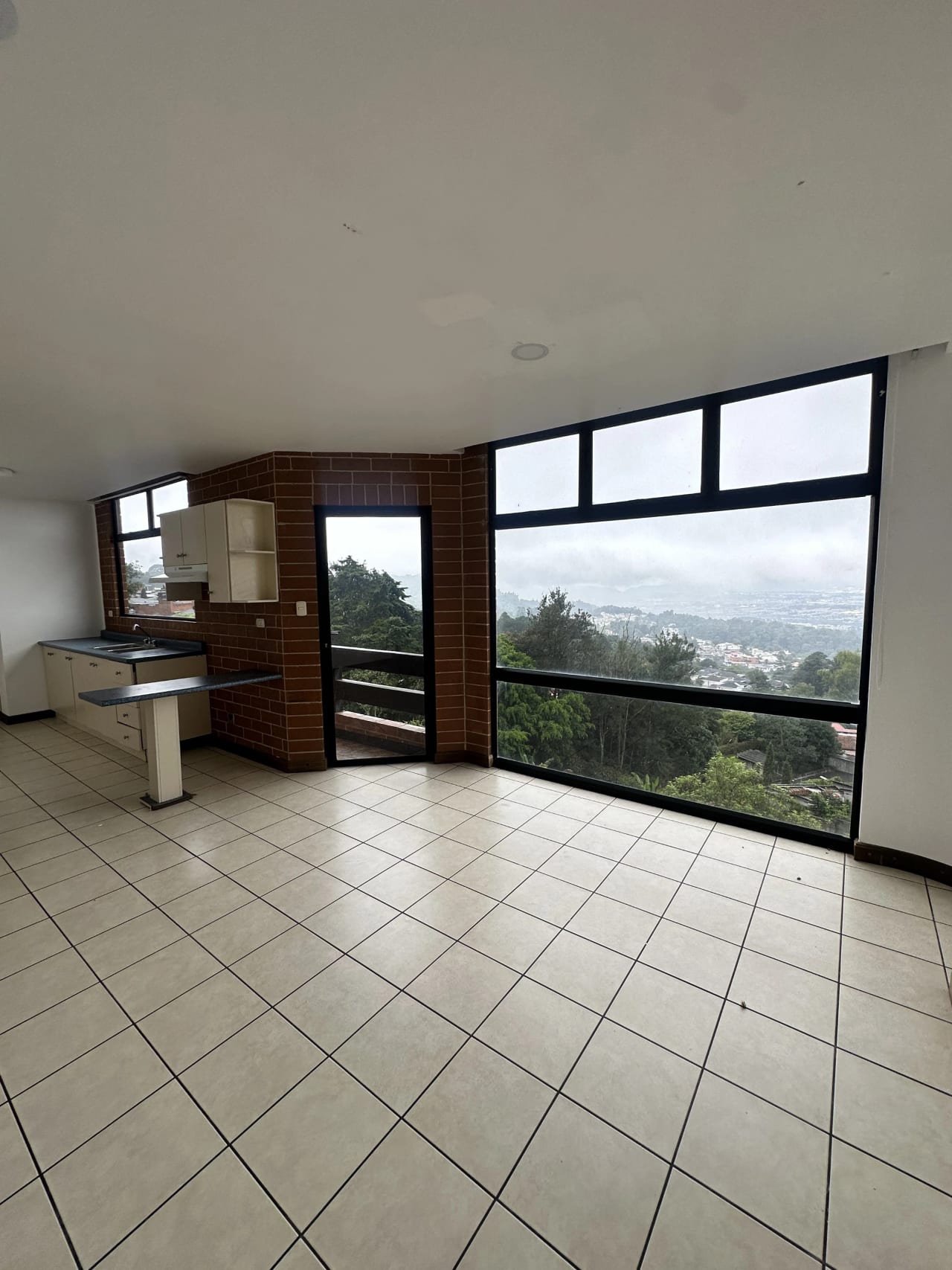 COCINA — apartamento por solo $125,000 — Apartamento en Venta en Monte bello, Carretera a El Salvador, Guatemala, Ciudad — foto 2 de 8