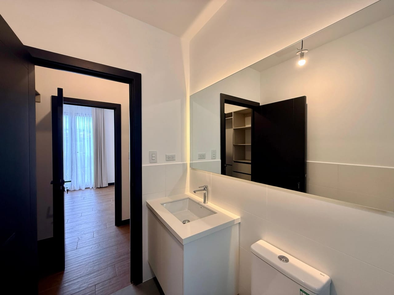 Alquilo apartamento en Lirios de Cayala zona 16 — Apartamento en Alquiler en Zona 16, Guatemala, Ciudad — foto 16 de 17