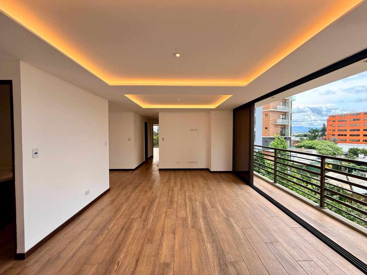 Vendo apartamento en Astorga zona 13 - Image 3