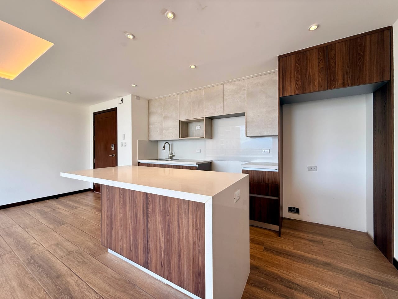 Vendo apartamento en edificio Astorga zona 13 — Apartamento en Venta en Zona 13, Guatemala, Ciudad — foto 2 de 17
