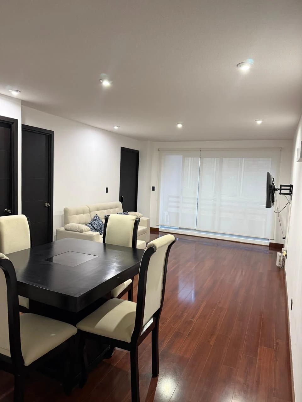 Alquilo apartamento en Bosques de Euskadi zona 16 — Apartamento en Alquiler en Zona 16, Guatemala, Ciudad — foto 1 de 15