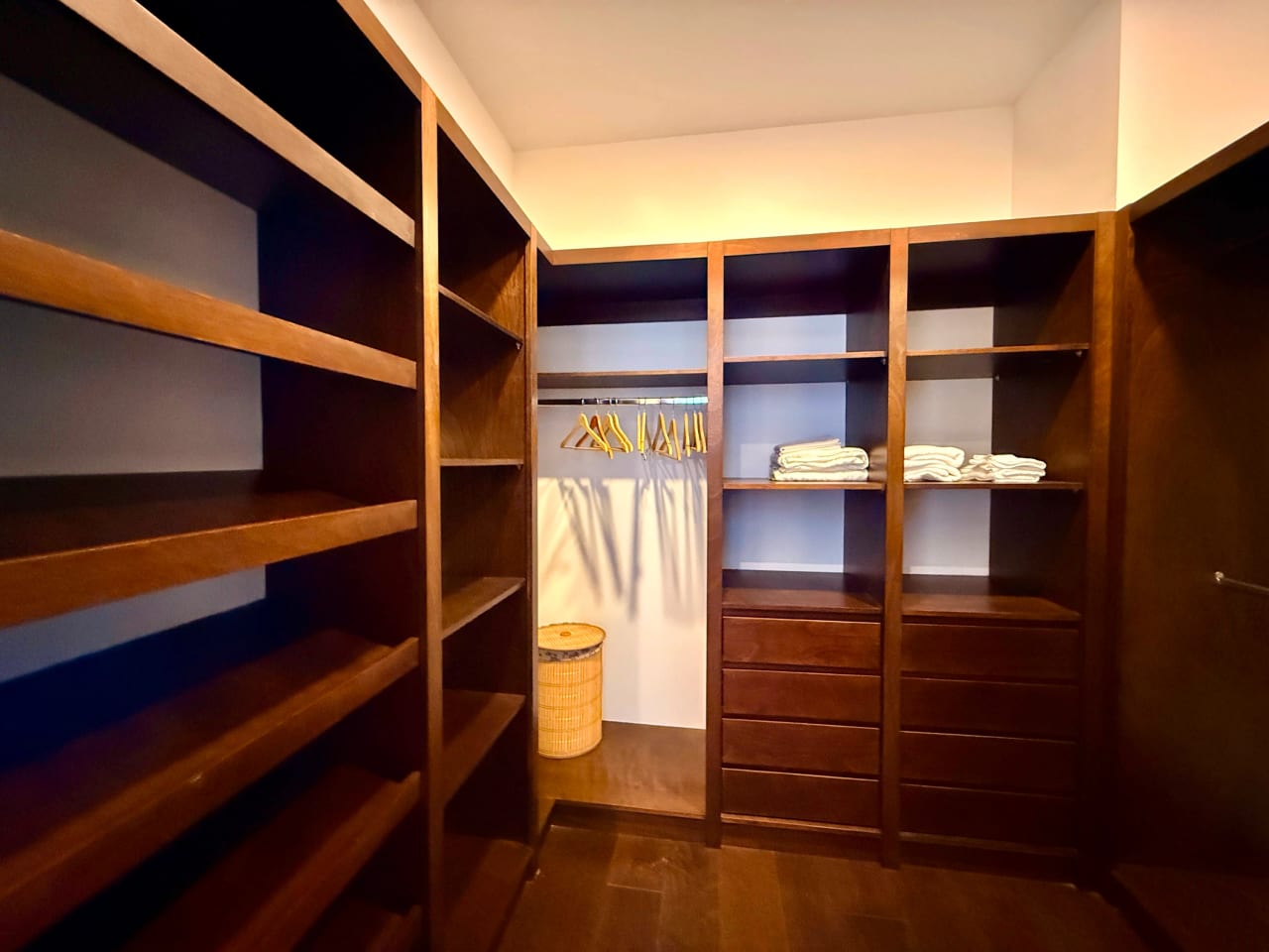 Vendo apartamento en edifcio Echo zona 14 — Apartamento en Venta en Zona 14, Guatemala, Ciudad — foto 10 de 17