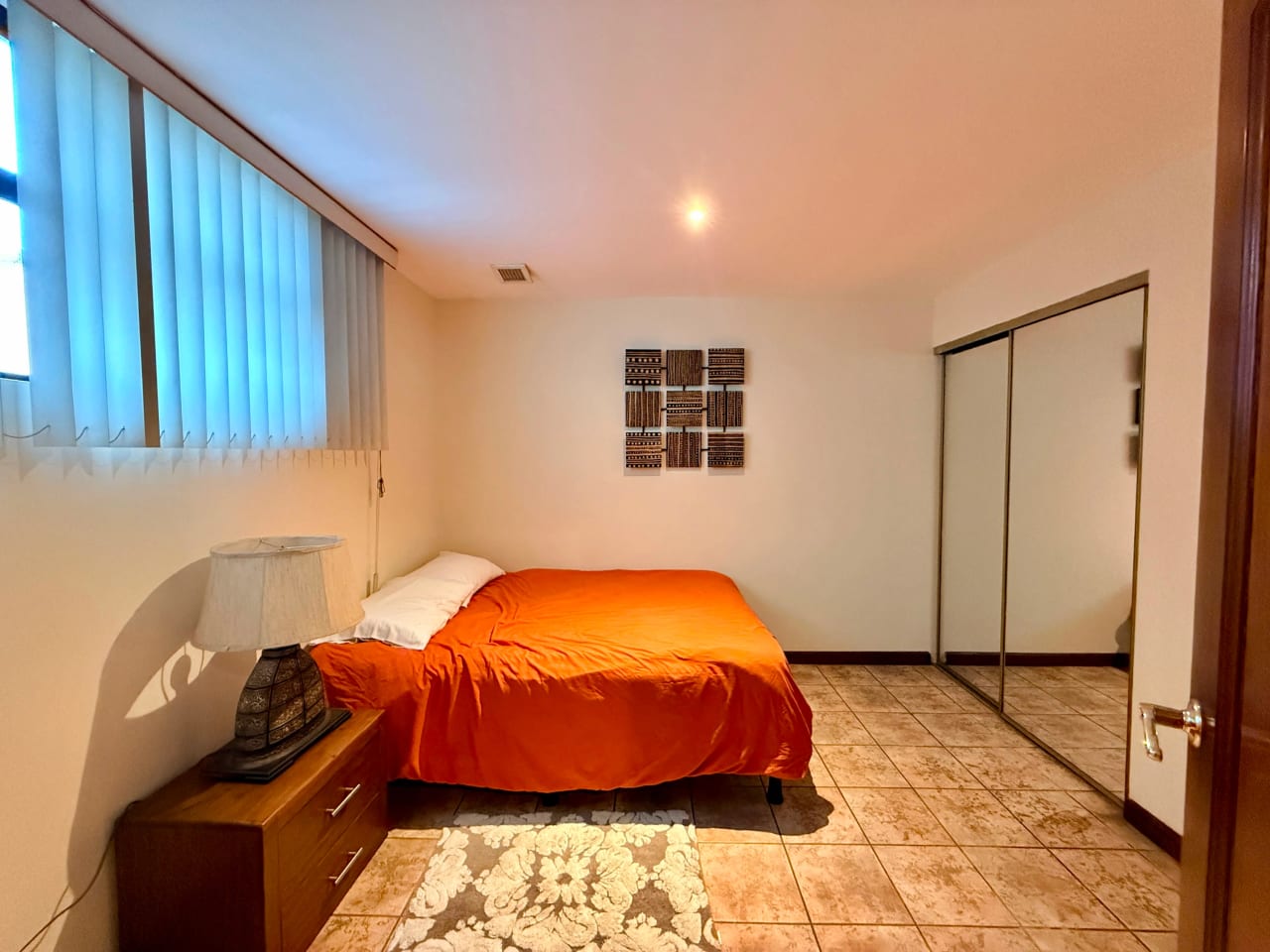Alquilo apartamento amueblado en L'excellence zona 14 — Apartamento en Alquiler en Zona 14, Guatemala, Ciudad — foto 8 de 17