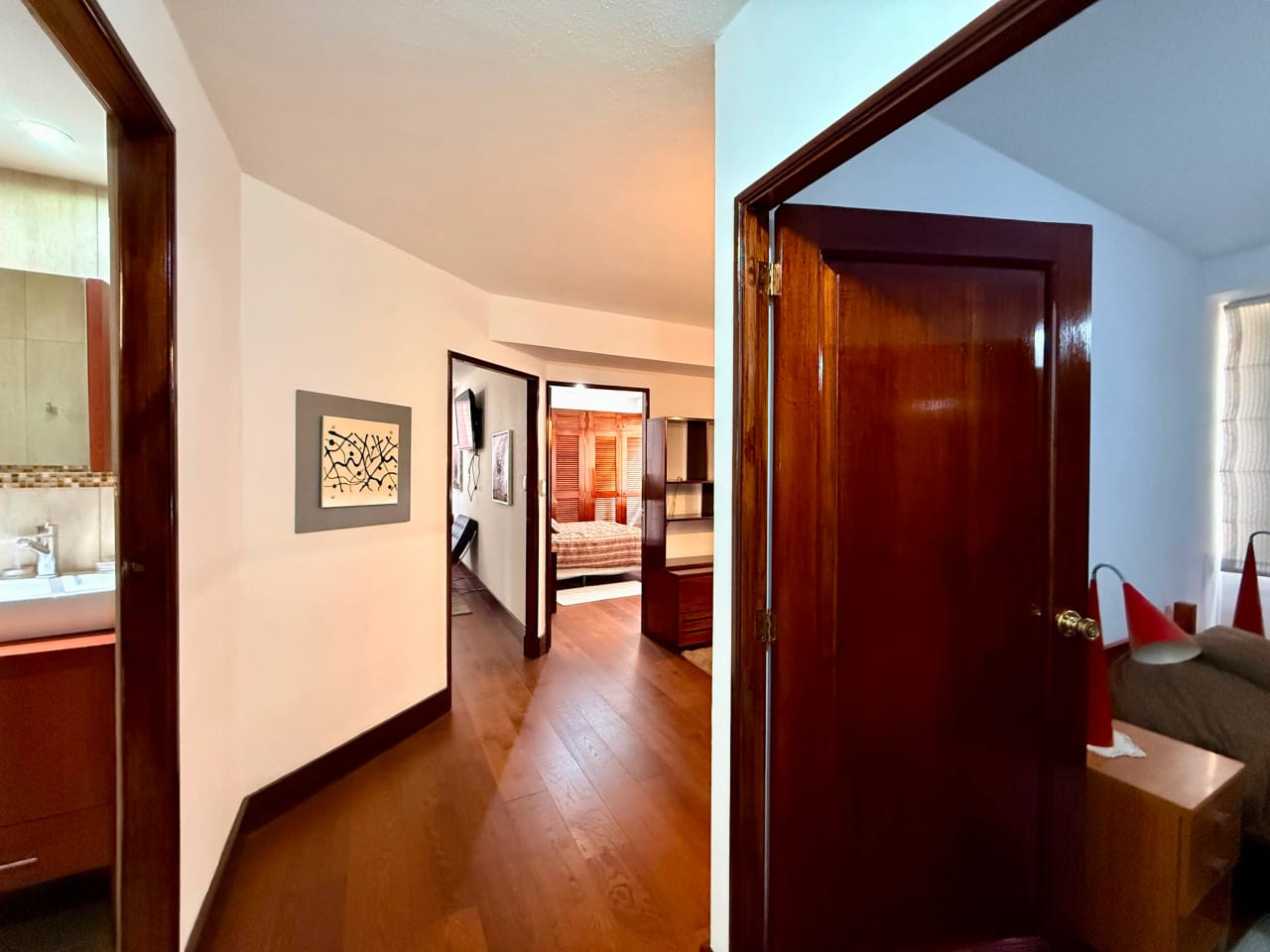 Vendo apartamento en Moradas del Acueducto zona 10 — Apartamento en Venta en Zona 10, Guatemala, Ciudad — foto 13 de 17