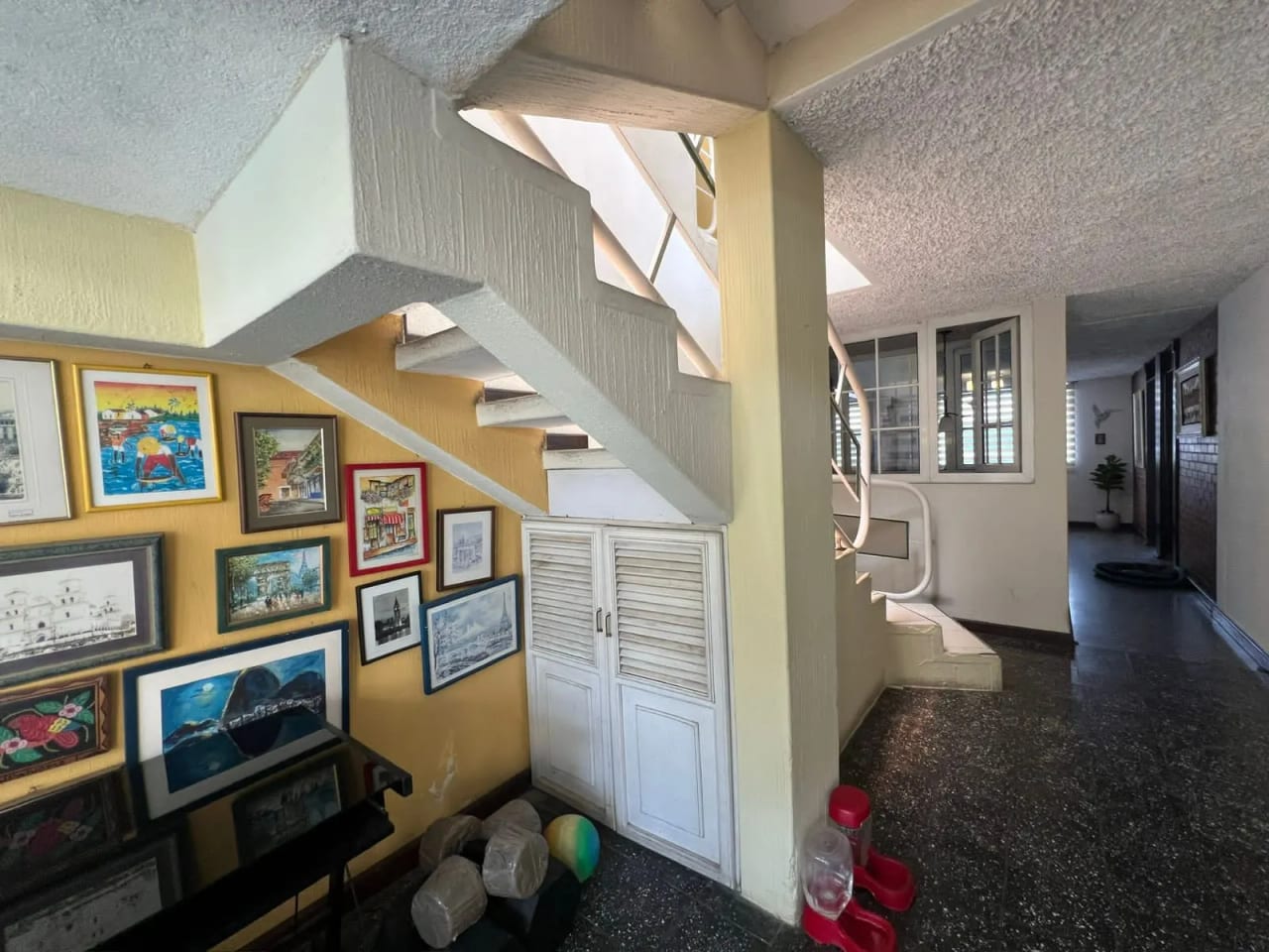 Vendo casa dentro de garita en Santa Rita 2 — Casa en Venta en Zona 2 Mixco, Guatemala, Ciudad — foto 9 de 17