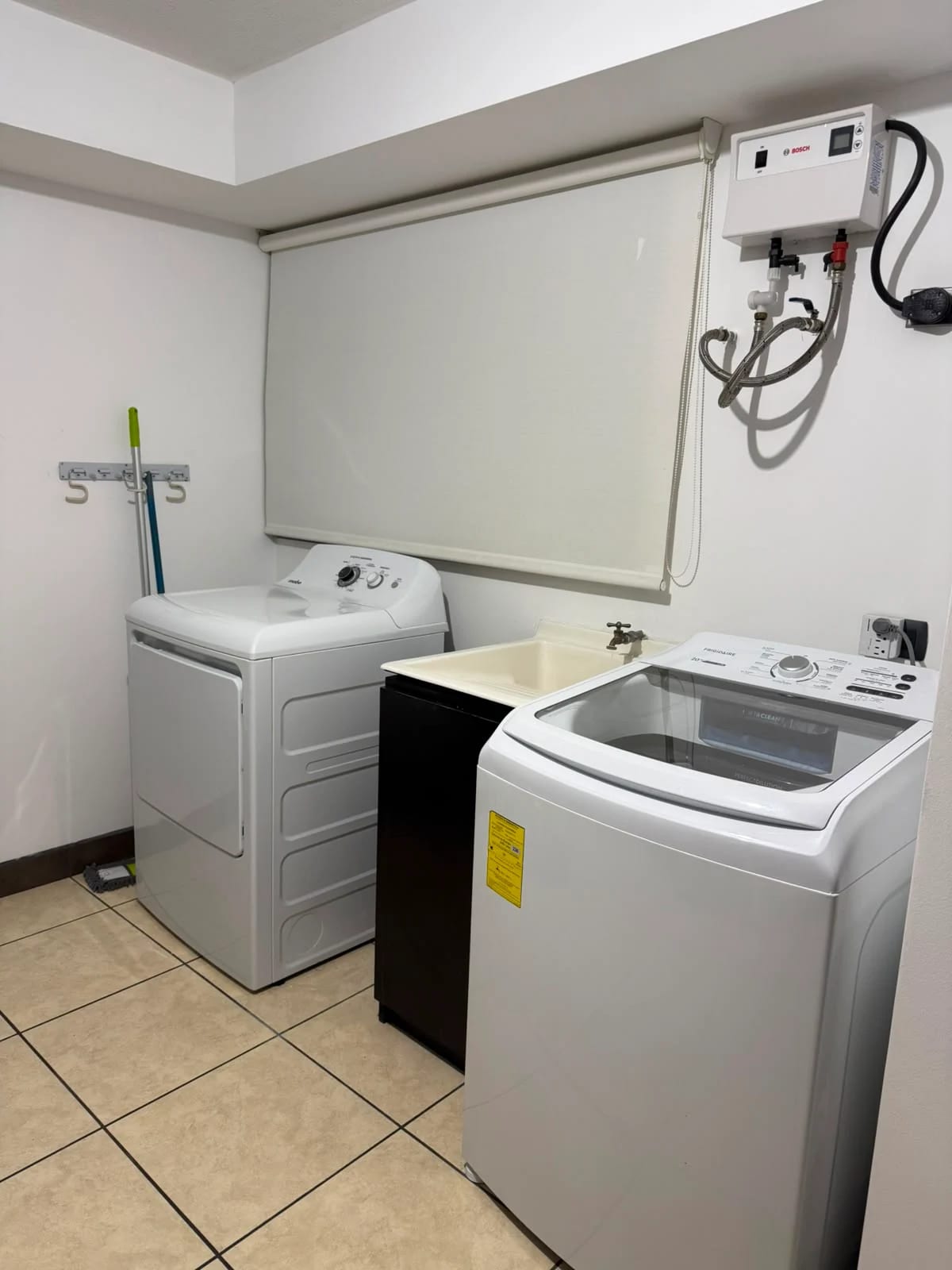Apartamento en alquiler en edifcio Bosques de Euskadi zona 16 — Apartamento en Alquiler en Zona 16, Guatemala, Ciudad — foto 6 de 15