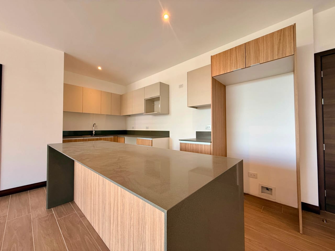 Apartamento en venta Spazio zona 15 — Apartamento en Venta en Zona 15, Guatemala, Ciudad — foto 1 de 17