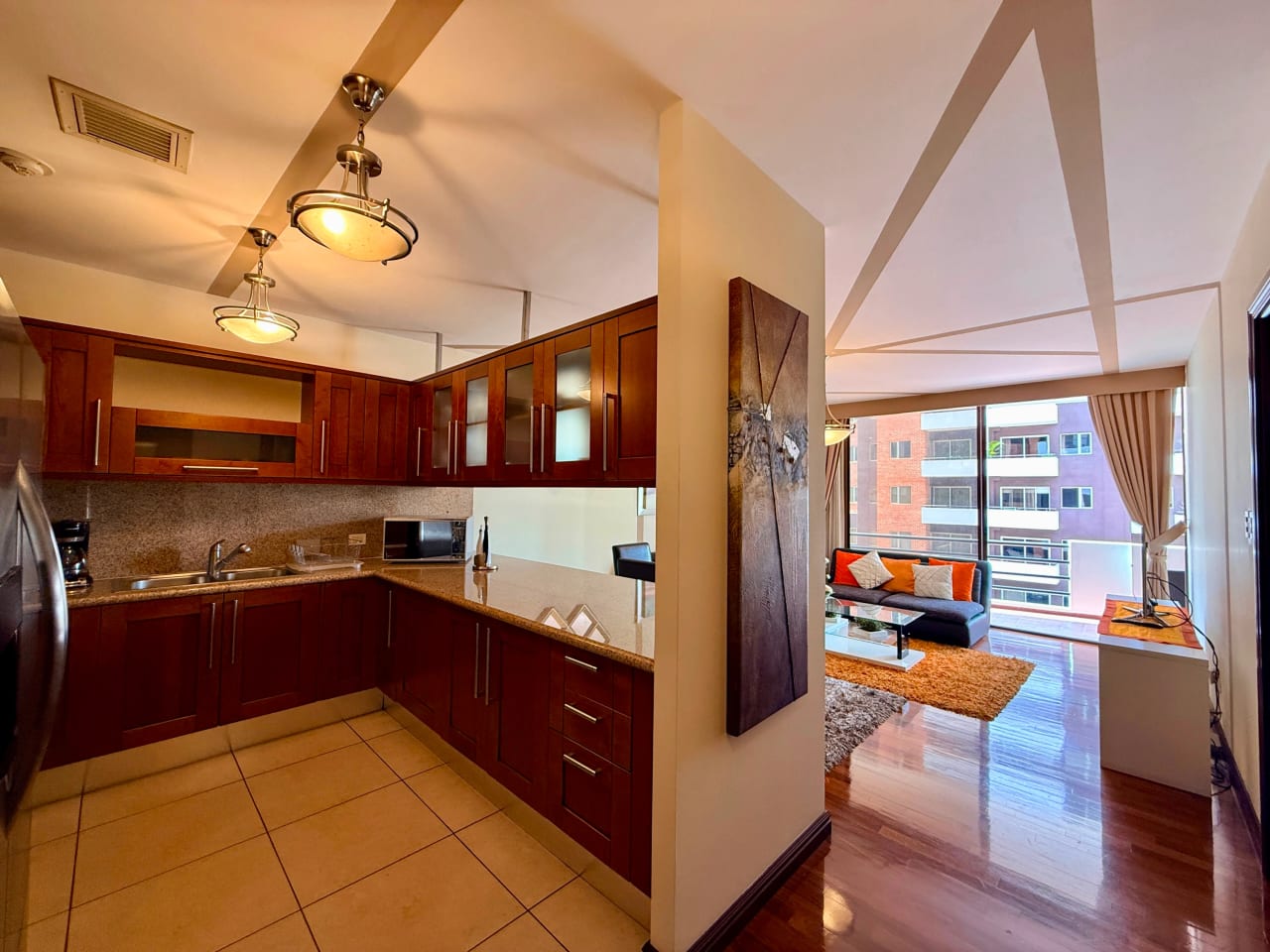 Apartamento amueblado en alquiler enm edificio Casa Rialto zona 14 — Apartamento en Alquiler en Zona 14, Guatemala, Ciudad — foto 3 de 17