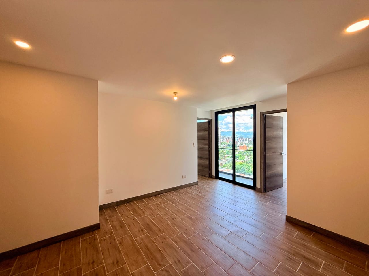 Apartamento en alquiler en edificio Kiintea zona 15 — Apartamento en Alquiler en Zona 15, Guatemala, Ciudad — foto 4 de 16