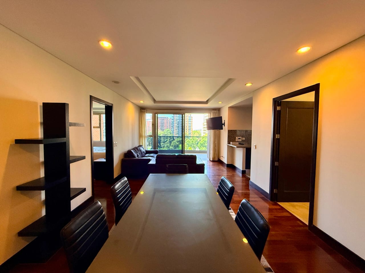 Apartamento amuebaldo en alquiler edifcio Santa Sofia zona 10 — Apartamento en Alquiler en Zona 10, Guatemala, Ciudad — foto 16 de 17