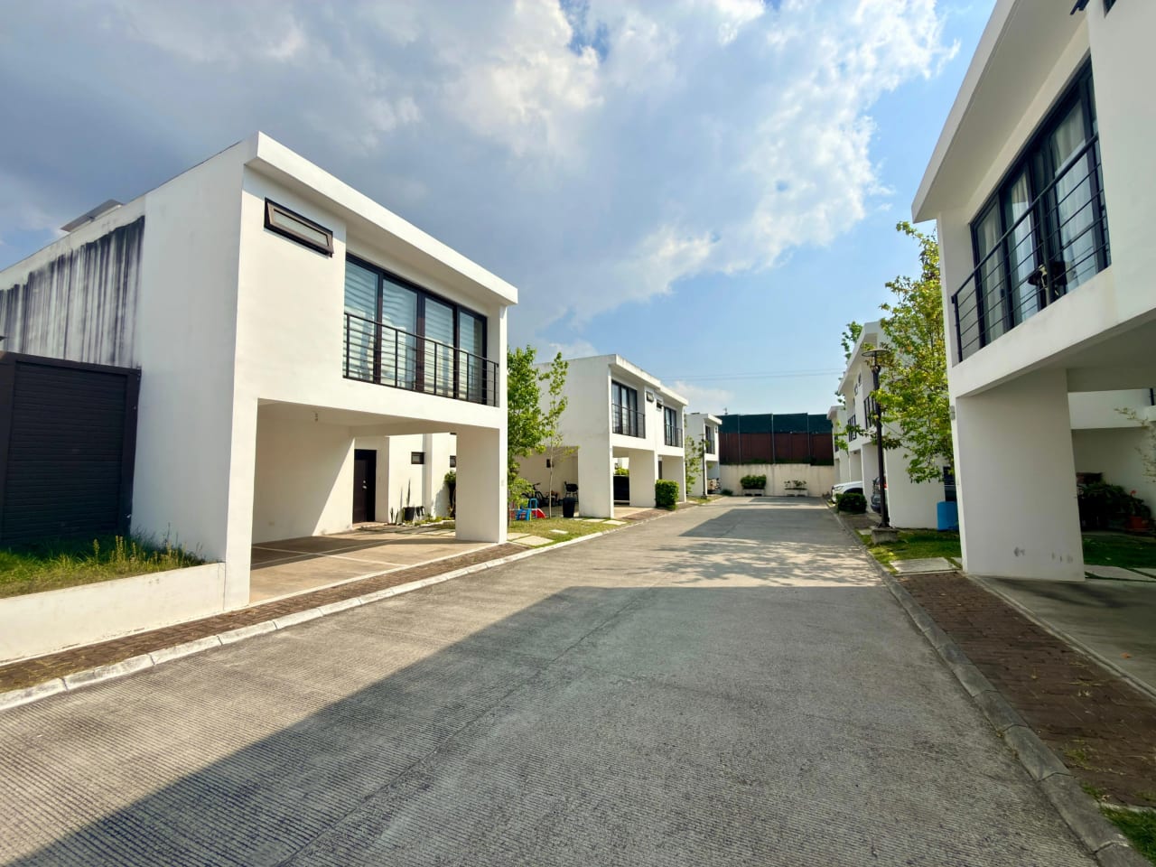 Casa en venta en condominio Verde 360 — Casa en Venta en Santa Catarina Pinula, Guatemala, Ciudad — foto 1 de 17