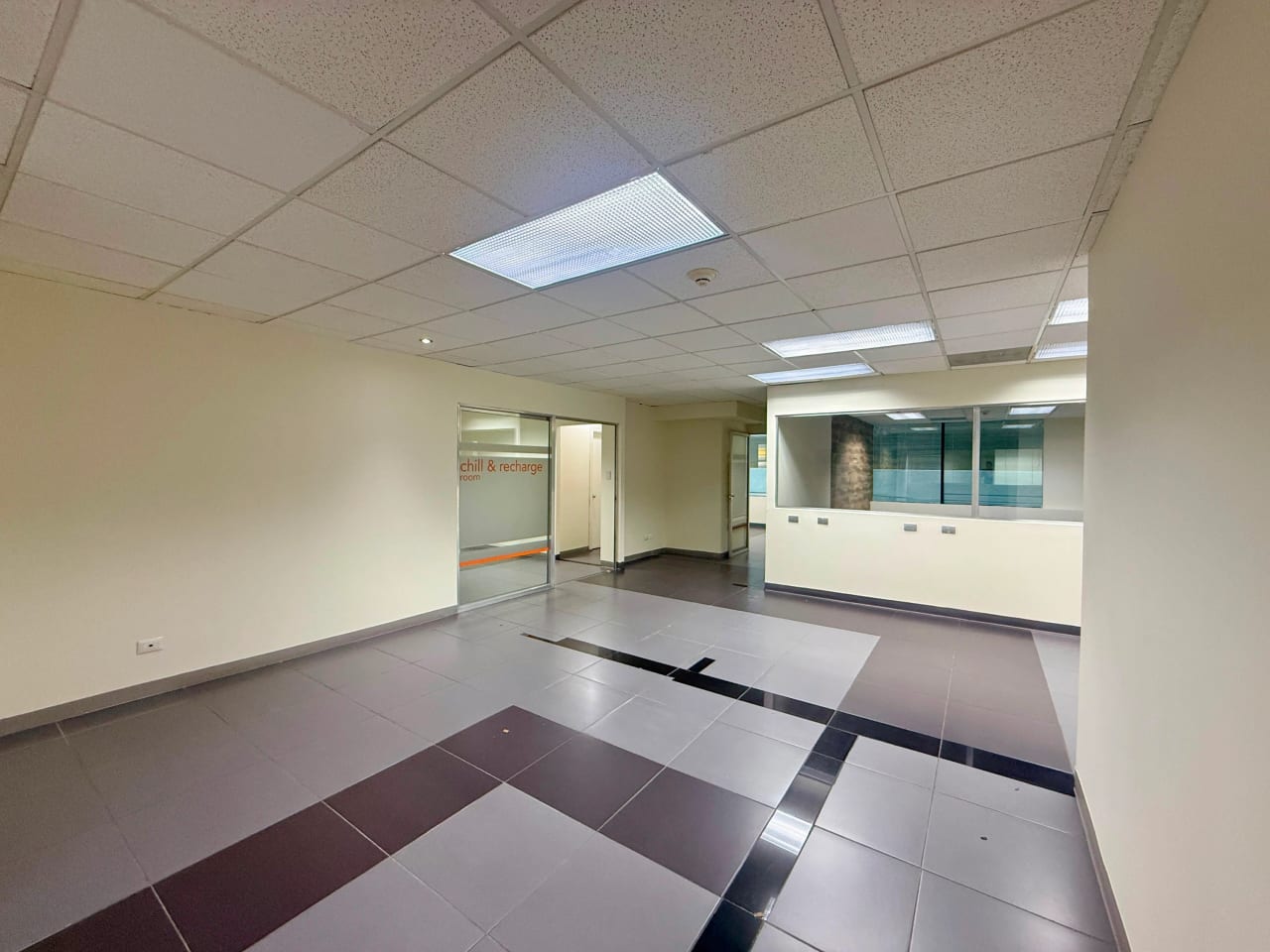 Oficina en venta edificio Europlaza zona 14 — Oficina en Venta en Zona 14, Guatemala, Ciudad — foto 7 de 17