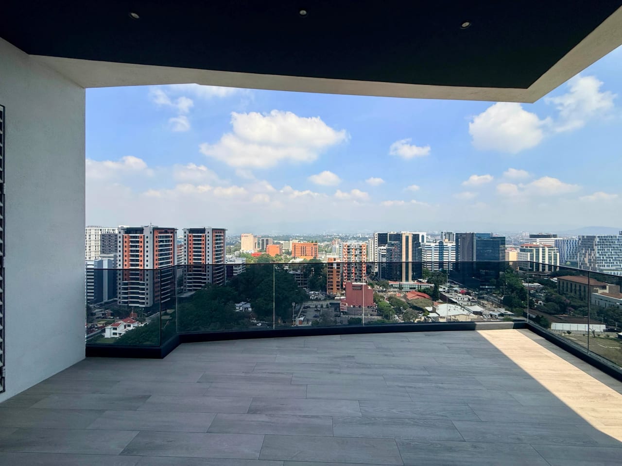 Apartamento para estrenar en venta en edificio Santa Sofia 7ma zona 10 — Apartamento en Venta en Zona 10, Guatemala, Ciudad — foto 4 de 17