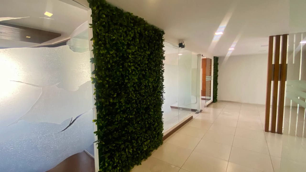 Oficina en alquiler edifcio Geminis zona 10 — Oficina en Alquiler en Zona 10, Guatemala, Ciudad — foto 1 de 17