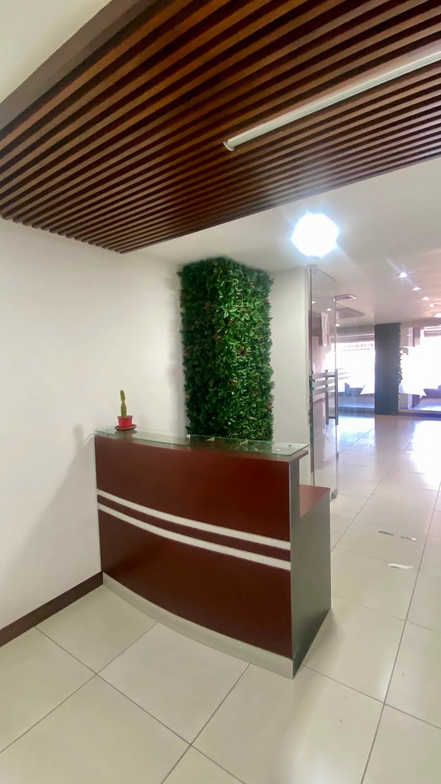 Oficina en alquiler edifcio Geminis zona 10 — Oficina en Alquiler en Zona 10, Guatemala, Ciudad — foto 17 de 17