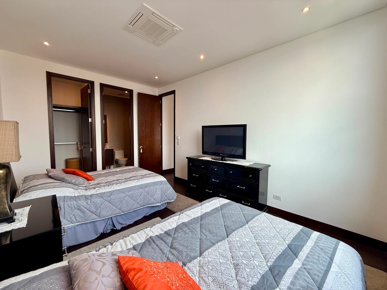 Apartamento en alquiler en edificio Echo zona 14 — Apartamento en Alquiler en Zona 14, Guatemala, Ciudad — foto 12 de 17