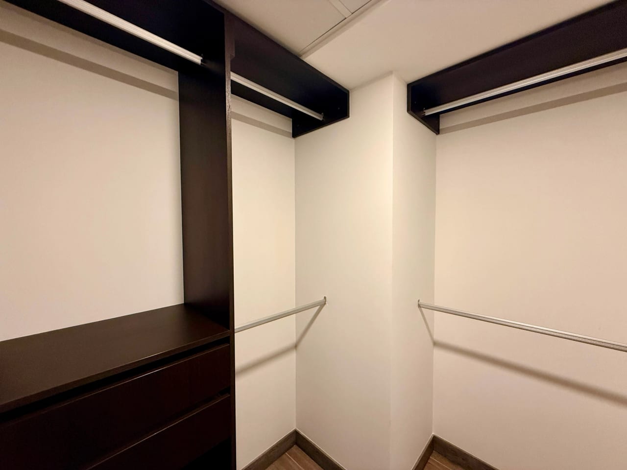 Apartamento en alquiler edifcio Kiintea zona 15 — Apartamento en Alquiler en Zona 15, Guatemala, Ciudad — foto 12 de 16