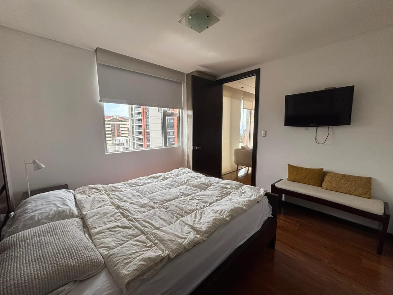 Apartamento amueblado en alquiler en Torre 14 zona 14 — Apartamento en Alquiler en Zona 14, Guatemala, Ciudad — foto 5 de 8