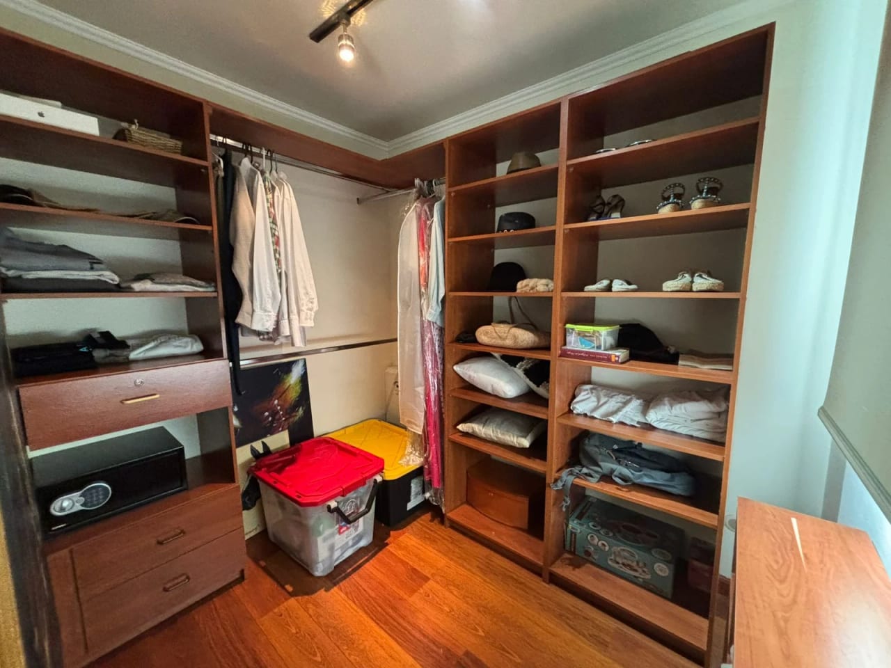Vendo cas en Colinas Castel Carretera Salvador — Casa en Venta en Carretera a El Salvador, Guatemala, Ciudad — foto 8 de 17