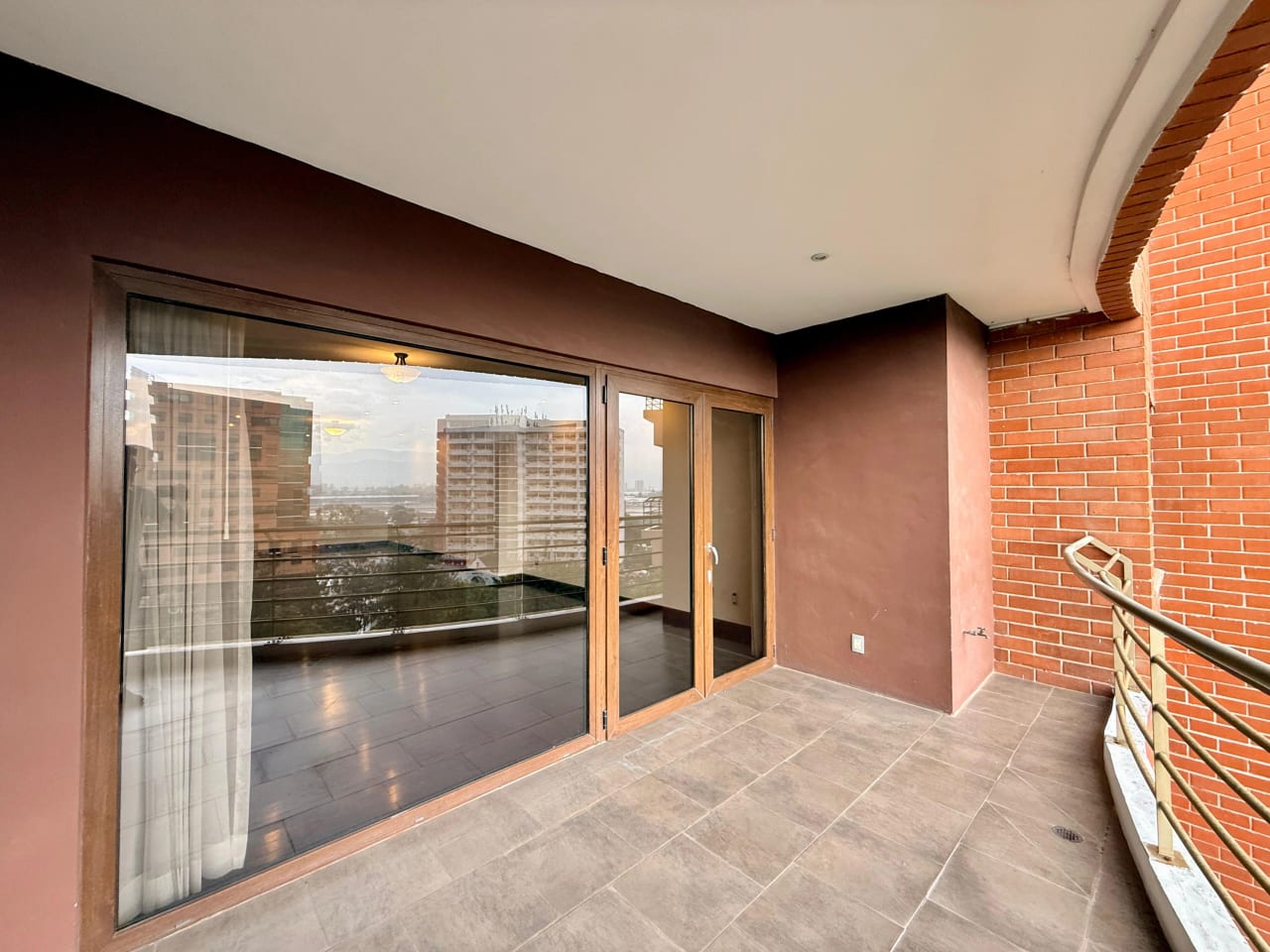 Apartamento en alquiler en Tadeus zona 14 — Apartamento en Alquiler en Zona 14, Guatemala, Ciudad — foto 11 de 17