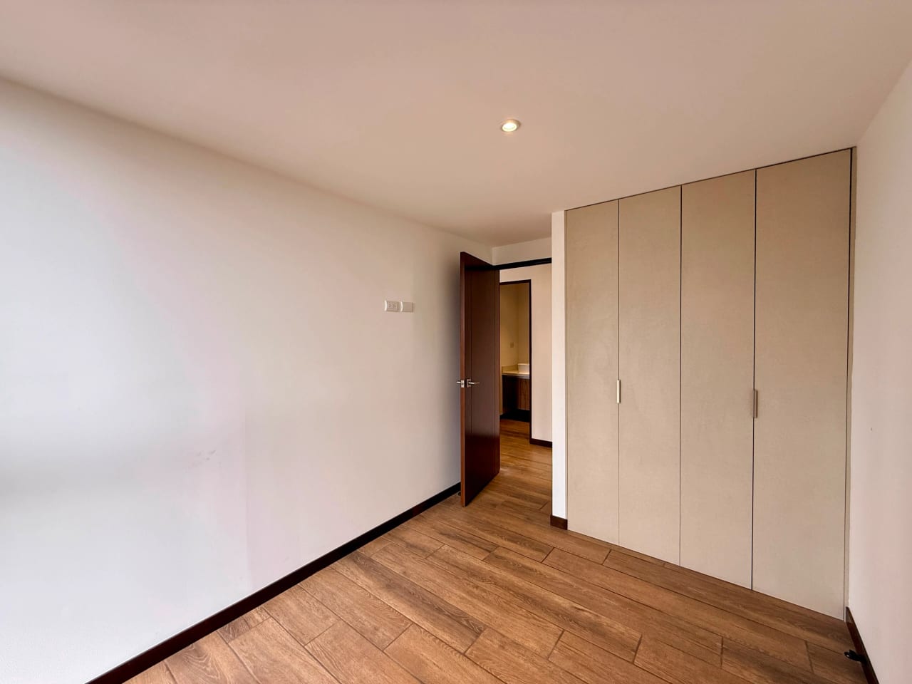 Apartamento en venta en Astorga zona 13 — Apartamento en Venta en Zona 13, Guatemala, Ciudad — foto 8 de 17