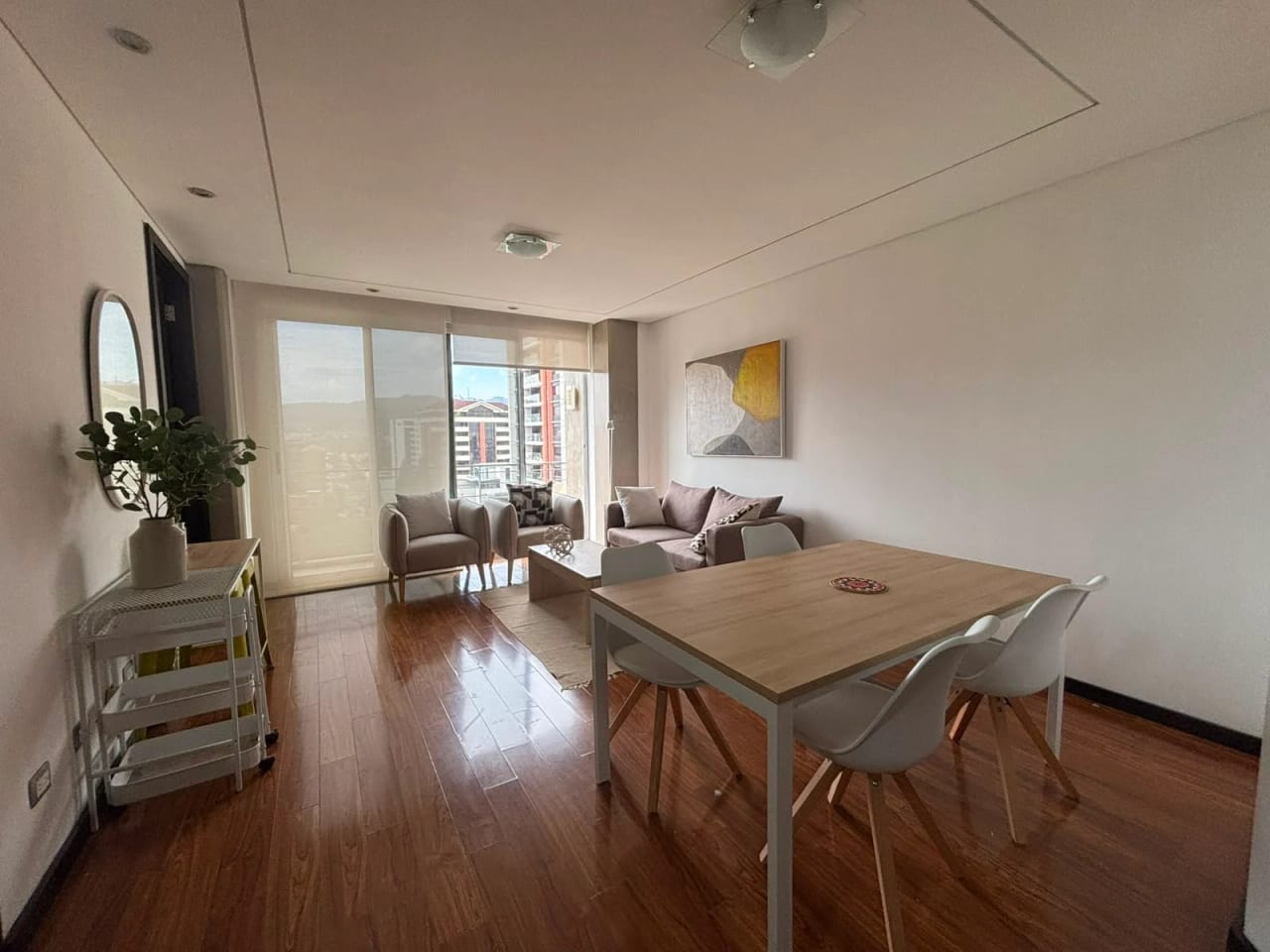 Apartamento amueblado en alquiler en Torre 14 — Apartamento en Alquiler en Zona 14, Guatemala, Ciudad — foto 2 de 8