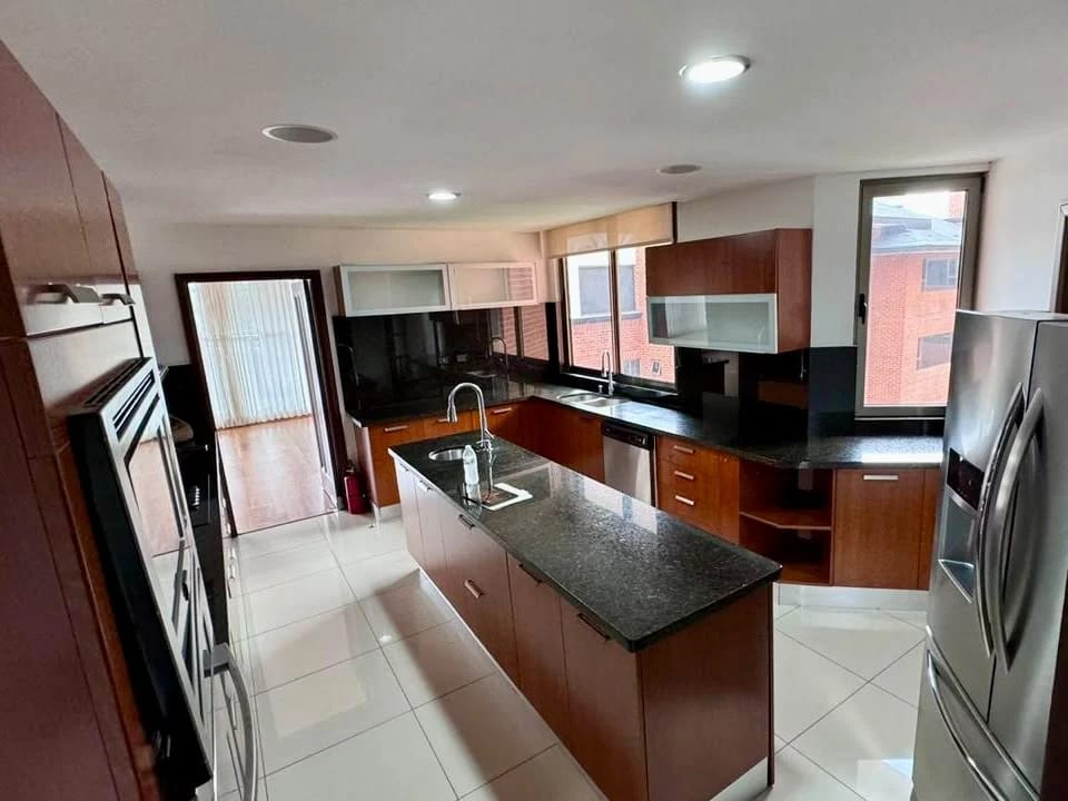 Amplio apartamento en alquiler en Verdino zona 15 — Apartamento en Alquiler en Zona 15, Guatemala, Ciudad — foto 2 de 10