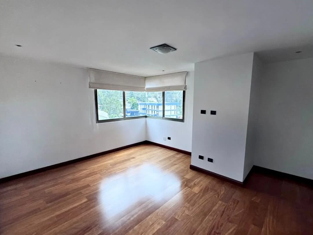 Amplio apartamento en alquiler en Verdino zona 15 — Apartamento en Alquiler en Zona 15, Guatemala, Ciudad — foto 7 de 10