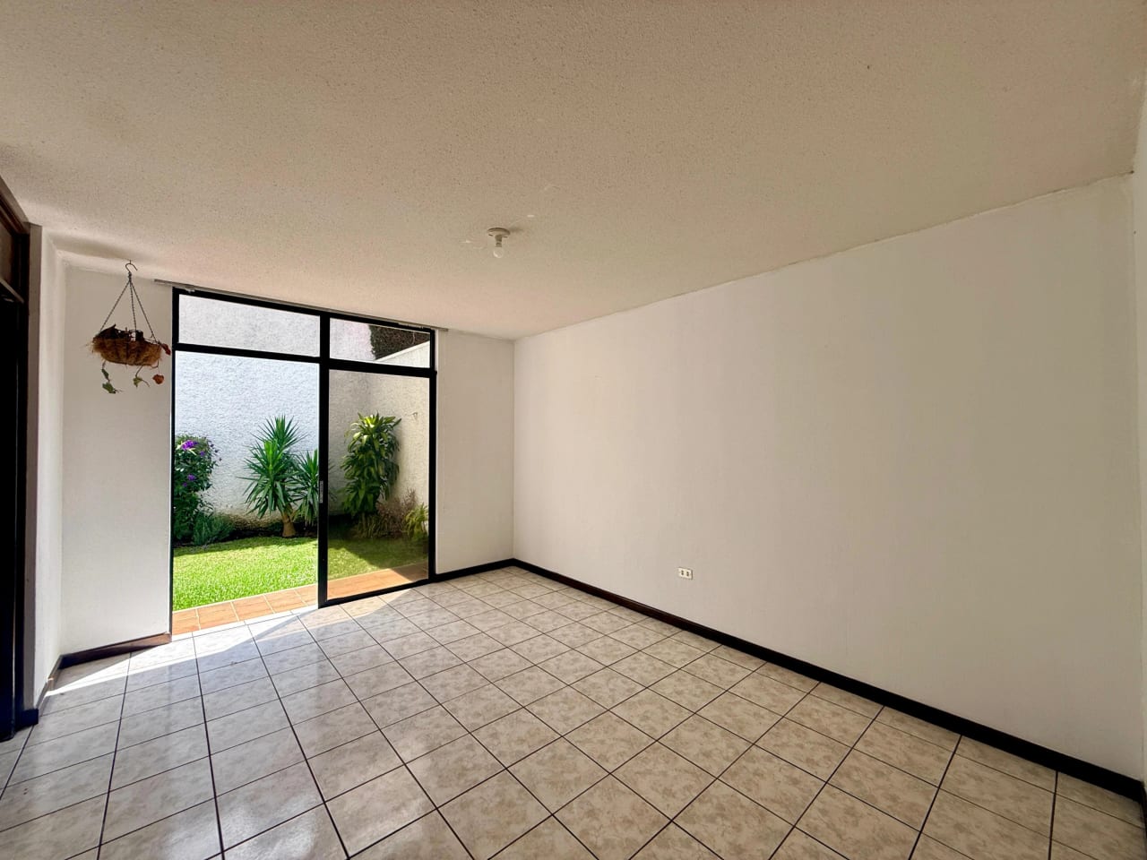 Casa en alquiler en condominio Santa Monica 1 Carretera Salvador — Casa en Alquiler en Carretera a El Salvador, Guatemala, Ciudad — foto 11 de 17