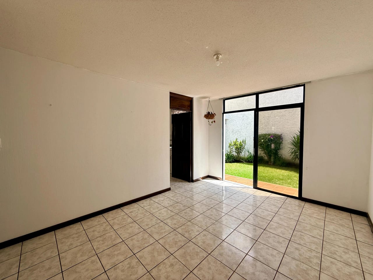 Casa en alquiler en condominio Santa Monica 1 Carretera Salvador — Casa en Alquiler en Carretera a El Salvador, Guatemala, Ciudad — foto 13 de 17
