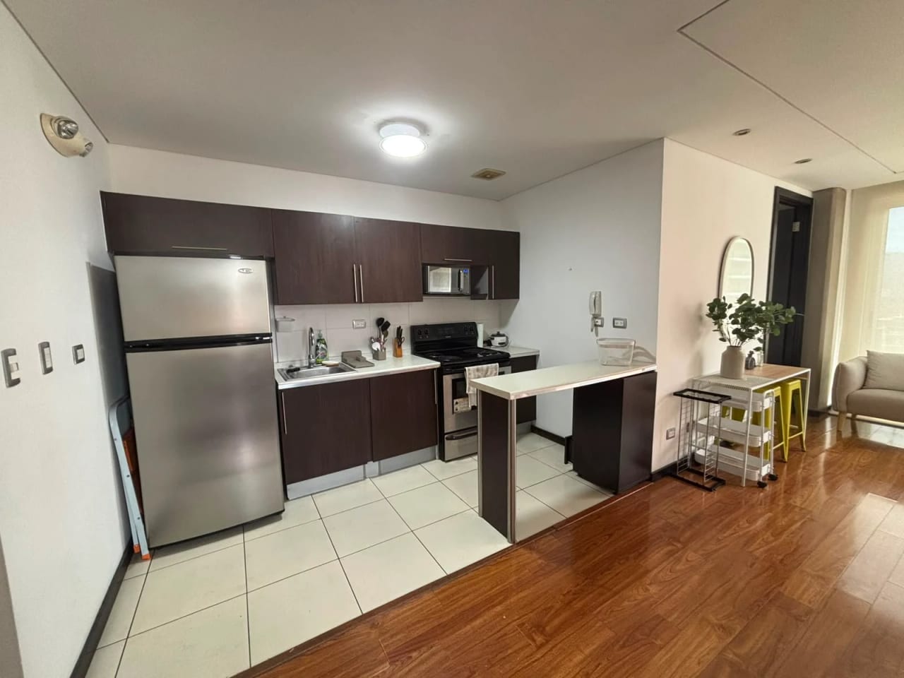 Apartamento amuebaldo en alquiler en Torre 14 zona 14 — Apartamento en Alquiler en Zona 14, Guatemala, Ciudad — foto 3 de 8