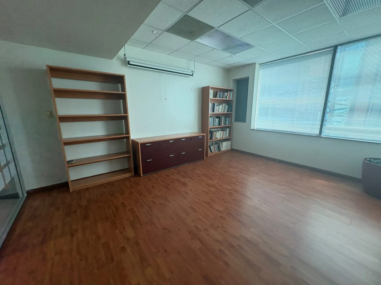 Oficina en venta en Europlaza zona 14 — Oficina en Venta en Zona 14, Guatemala, Ciudad — foto 3 de 14