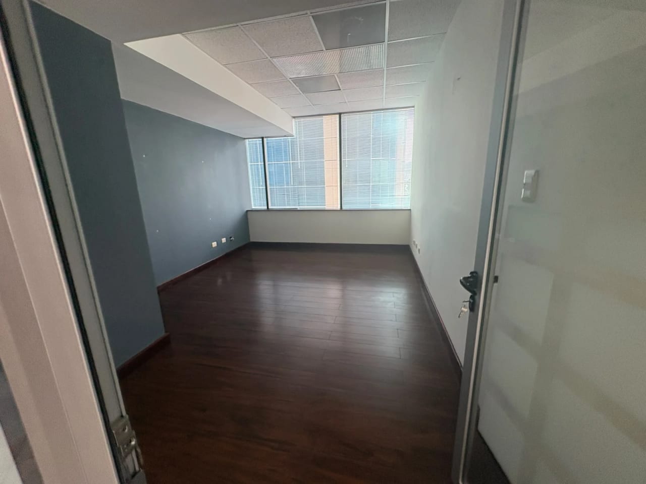 Oficina en venta en Europlaza zona 14 — Oficina en Venta en Zona 14, Guatemala, Ciudad — foto 8 de 14