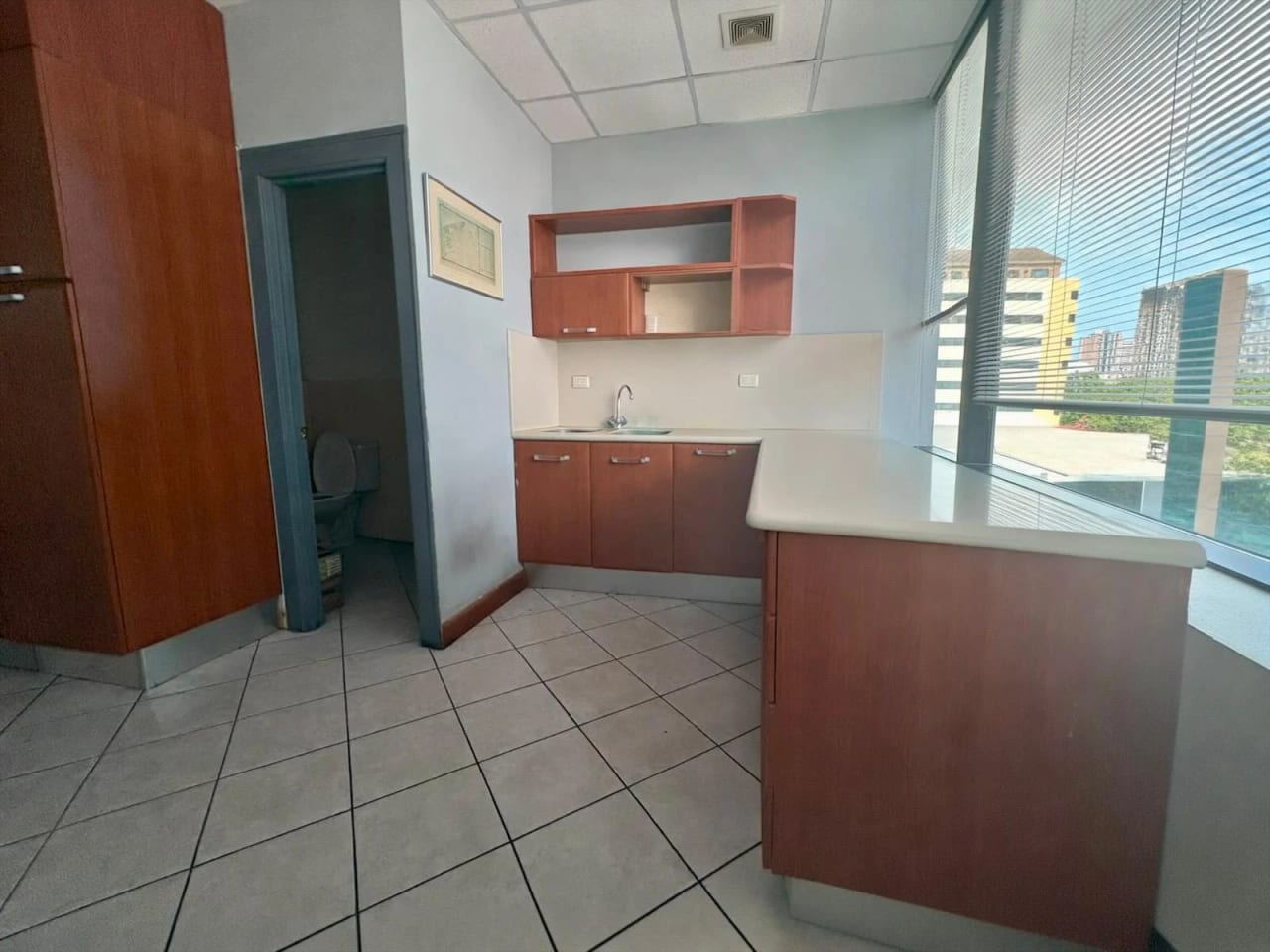 Oficina en venta en Europlaza zona 14 — Oficina en Venta en Zona 14, Guatemala, Ciudad — foto 9 de 14
