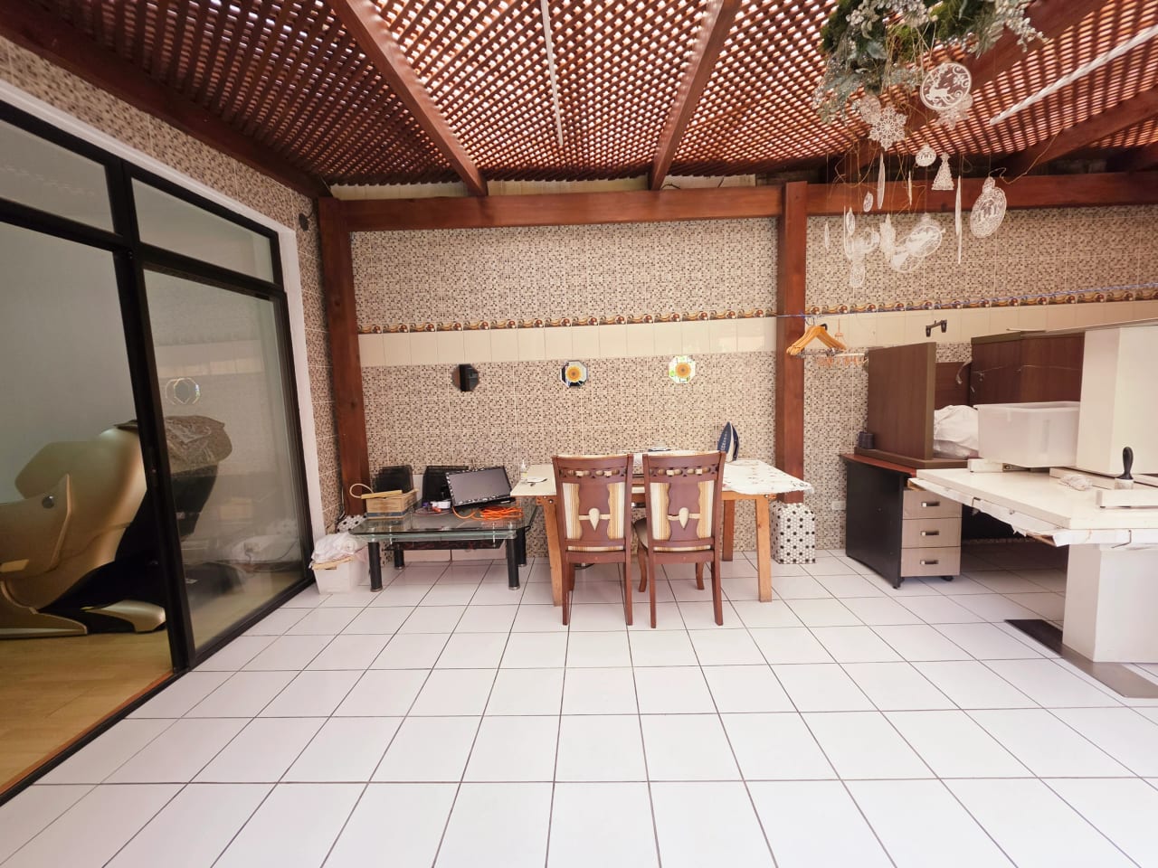 Casa en Venta en Jardines de Las Dalias Zona 3 Mixco — Casa en Venta en Zona 3 Mixco, Guatemala, Ciudad — foto 4 de 14