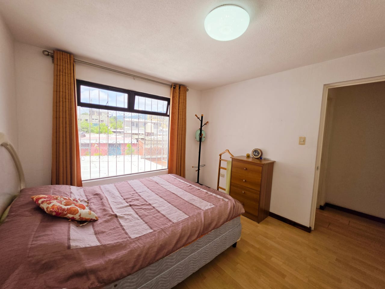 Casa en Venta en Jardines de Las Dalias Zona 3 Mixco — Casa en Venta en Zona 3 Mixco, Guatemala, Ciudad — foto 13 de 14