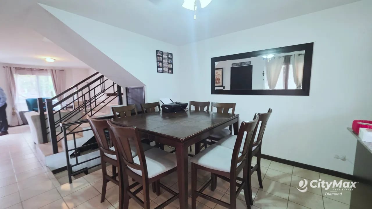 Casa en Venta en Hacienda de Las Flores Villa Nueva — Casa en Venta en Villa Nueva, Guatemala, Ciudad — foto 3 de 11