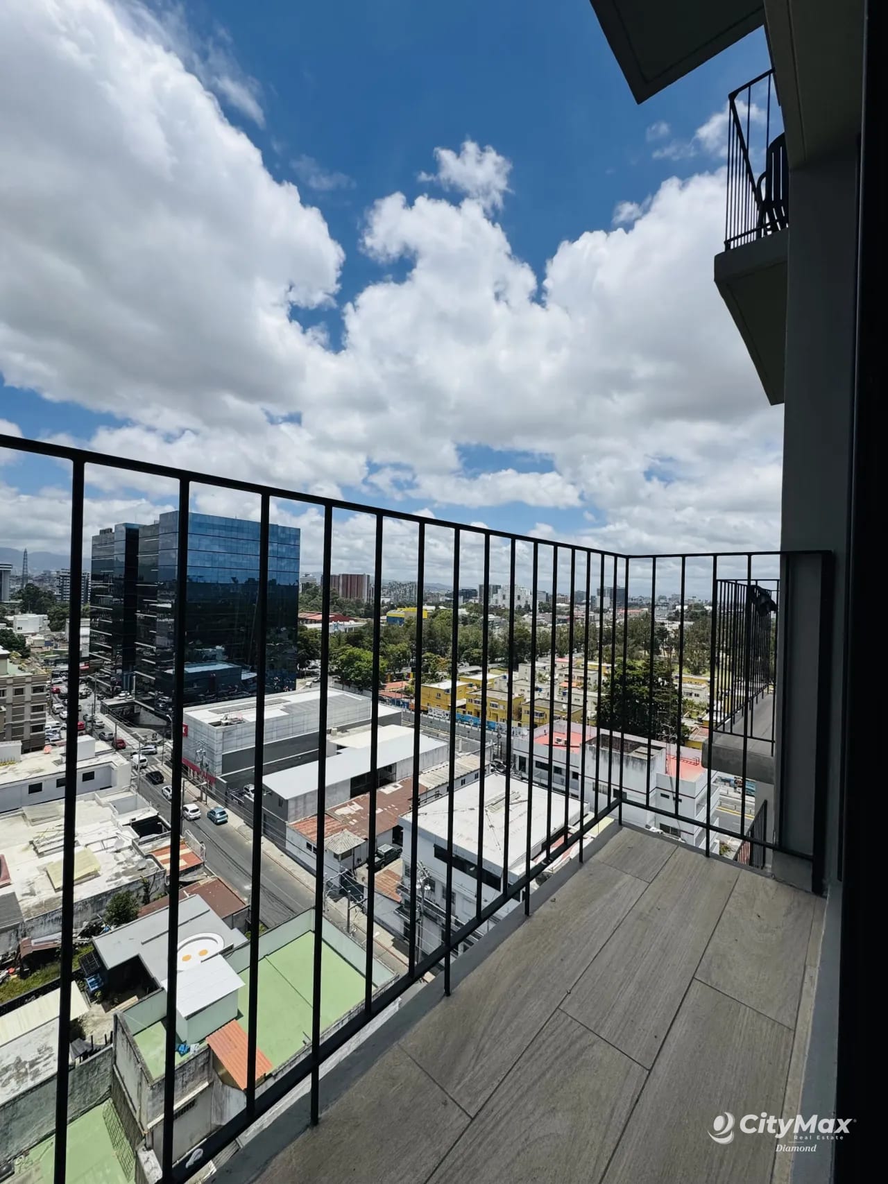 Apartamento amueblado en renta zona 10 — Apartamento en Alquiler en Zona 10, Guatemala, Ciudad — foto 7 de 10