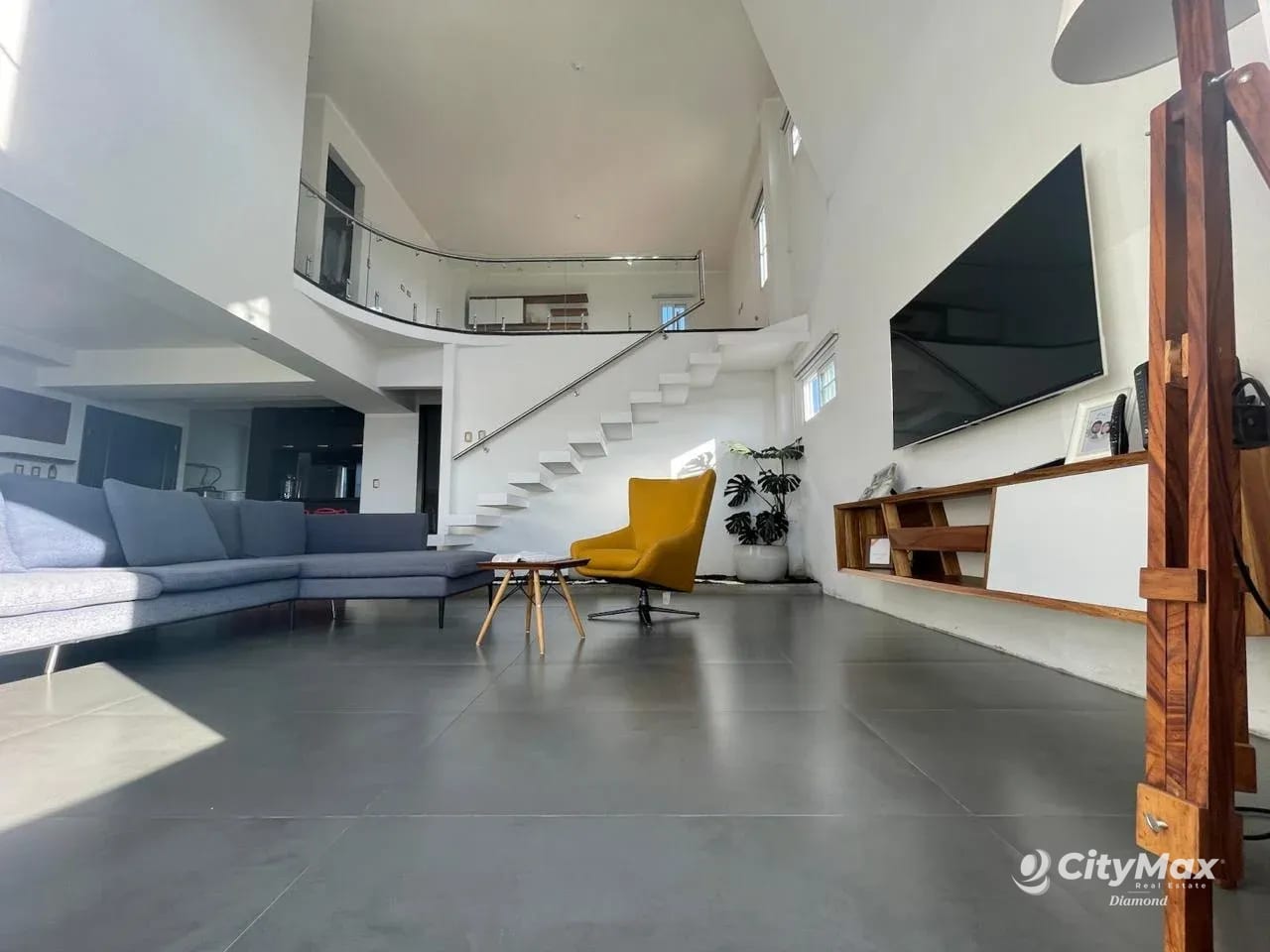 Exclusivo LOFT amueblado en renta zona 16 — Apartamento en Alquiler en Zona 16, Guatemala, Ciudad — foto 1 de 9
