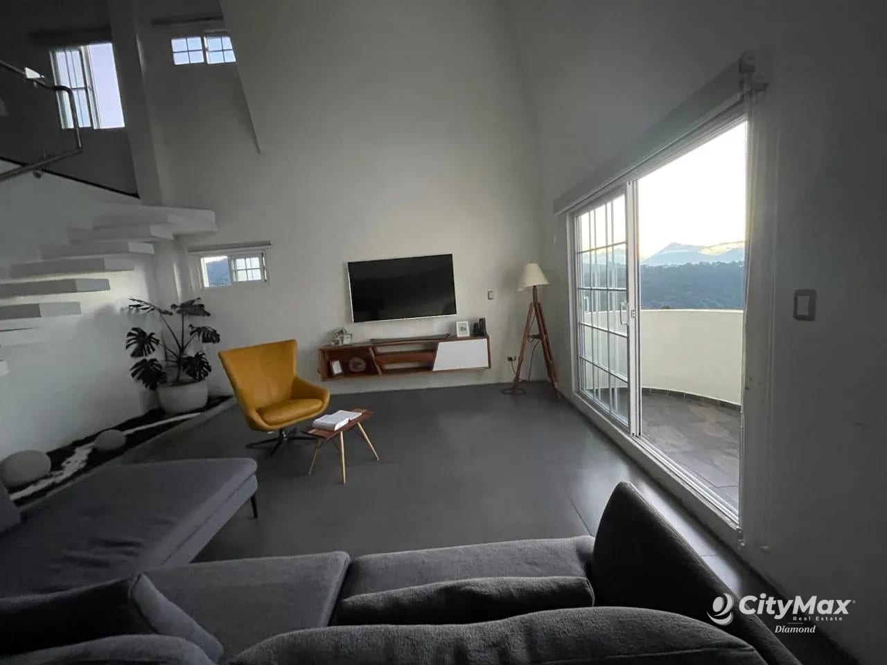 Exclusivo LOFT amueblado en renta zona 16 — Apartamento en Alquiler en Zona 16, Guatemala, Ciudad — foto 3 de 9