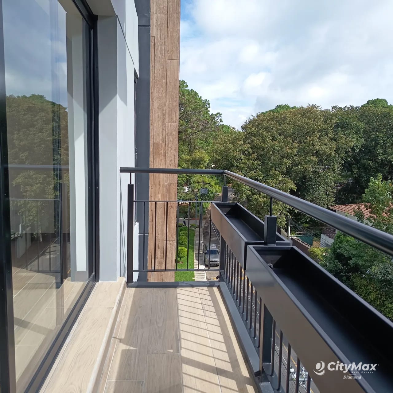 Apartamento en renta en zona 16 Kanajuyu — Apartamento en Alquiler en Zona 16, Guatemala, Ciudad — foto 4 de 9