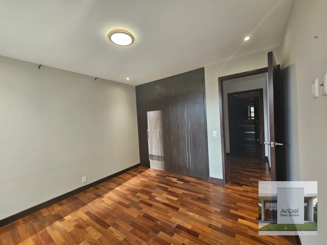 Alquiler Apartamento 3 Dormitorios Zona 14 — Apartamento en Alquiler en Lantana, Zona 14, Guatemala, Ciudad — foto 7 de 10