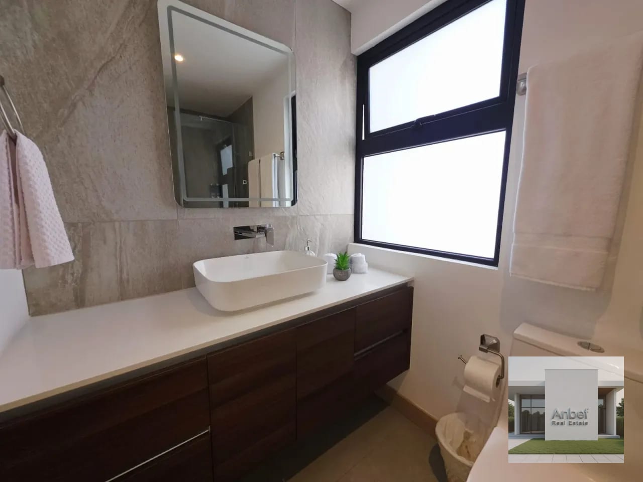 alquiler Apartamento Amueblado Moderno 2 Dormitorios Z10 — Apartamento en Alquiler en Bonadiez, Zona 10, Guatemala, Ciudad — foto 6 de 11