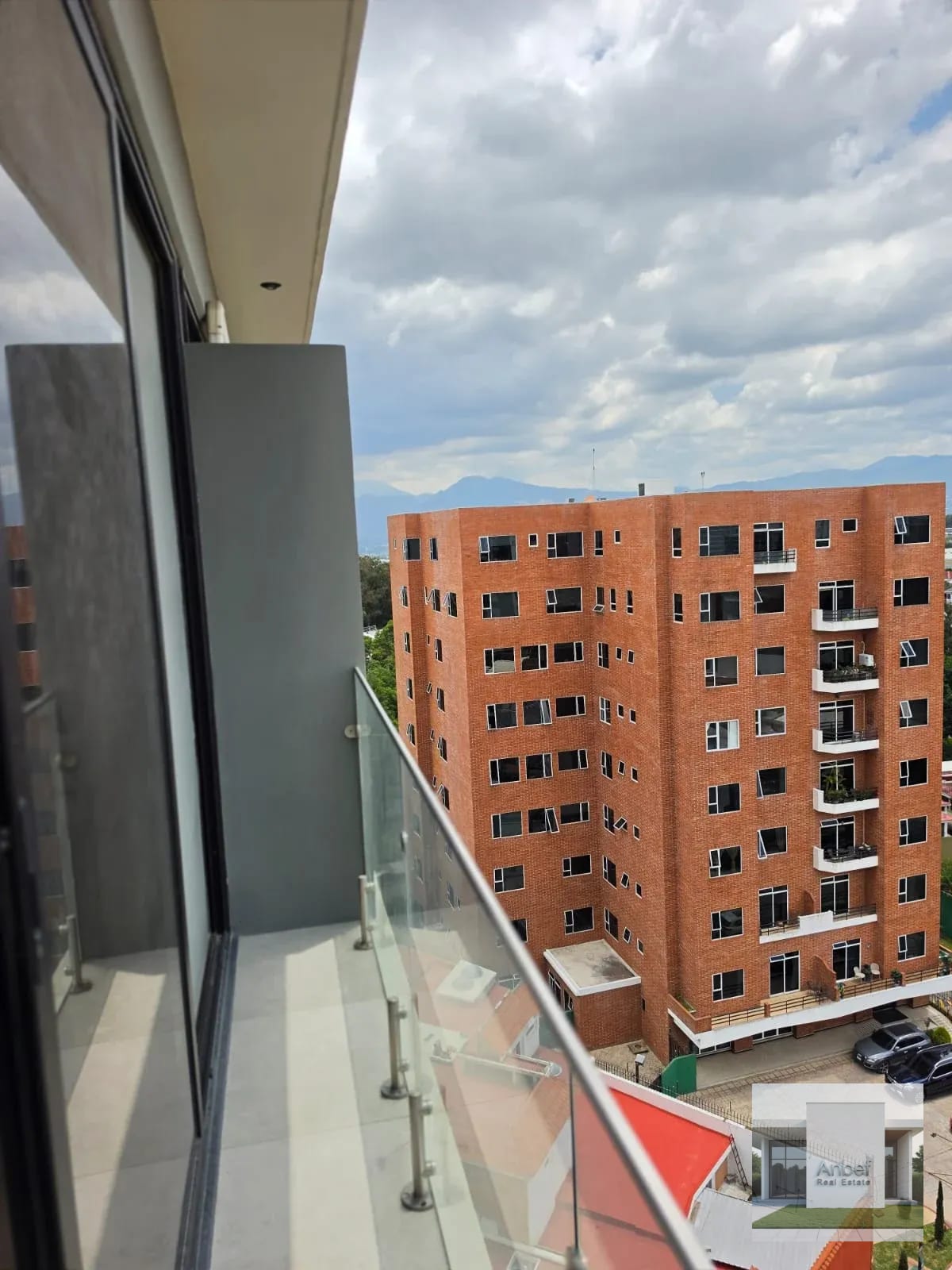 Alquiler Apartamento Amueblado Un Dormitorio Z13 — Apartamento en Alquiler en Elemento Plaza Berlín, Zona 13, Guatemala, Ciudad — foto 2 de 10