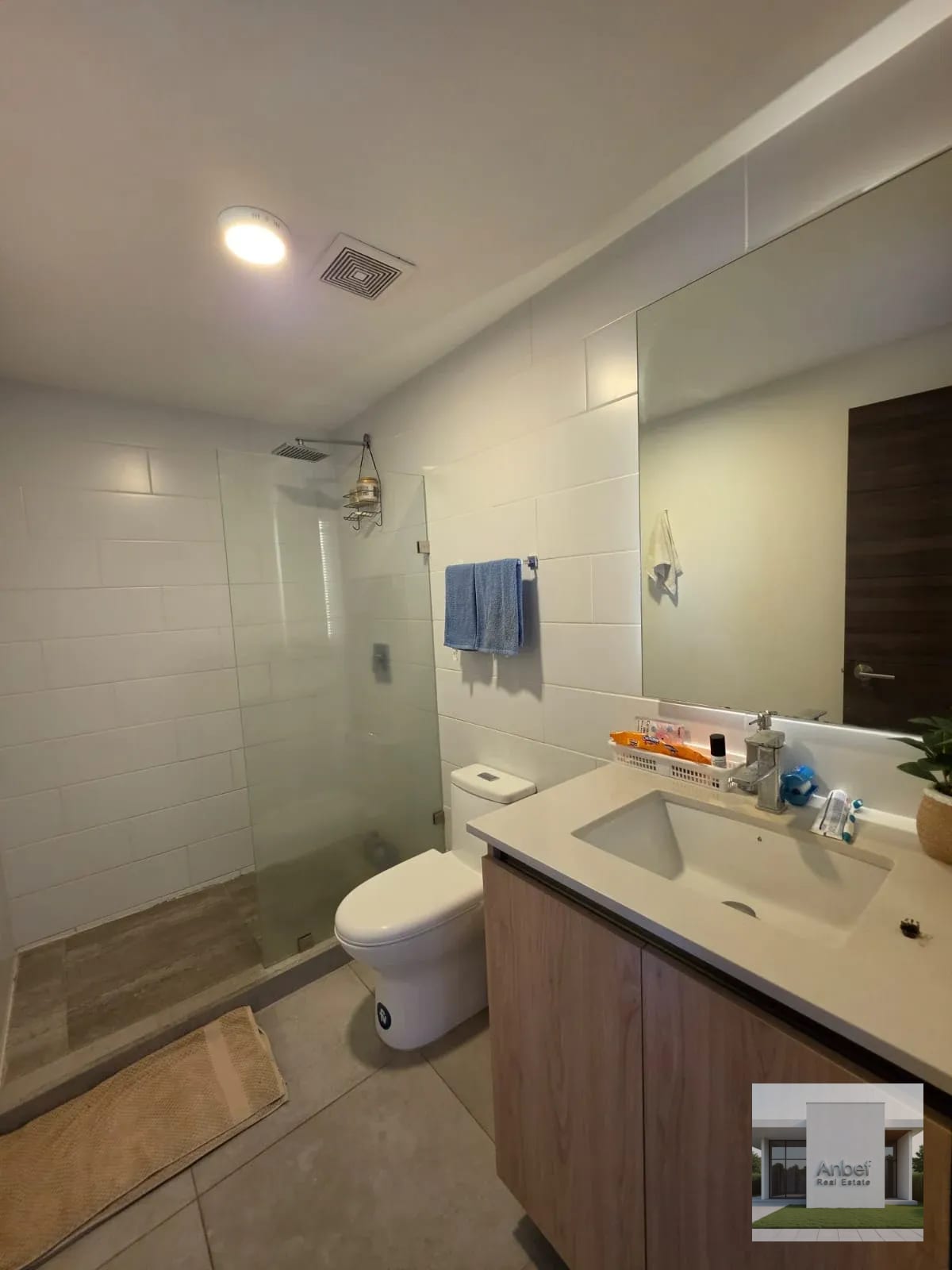 Alquiler Apartamento Amueblado Un Dormitorio Z13 — Apartamento en Alquiler en Elemento Plaza Berlín, Zona 13, Guatemala, Ciudad — foto 9 de 10